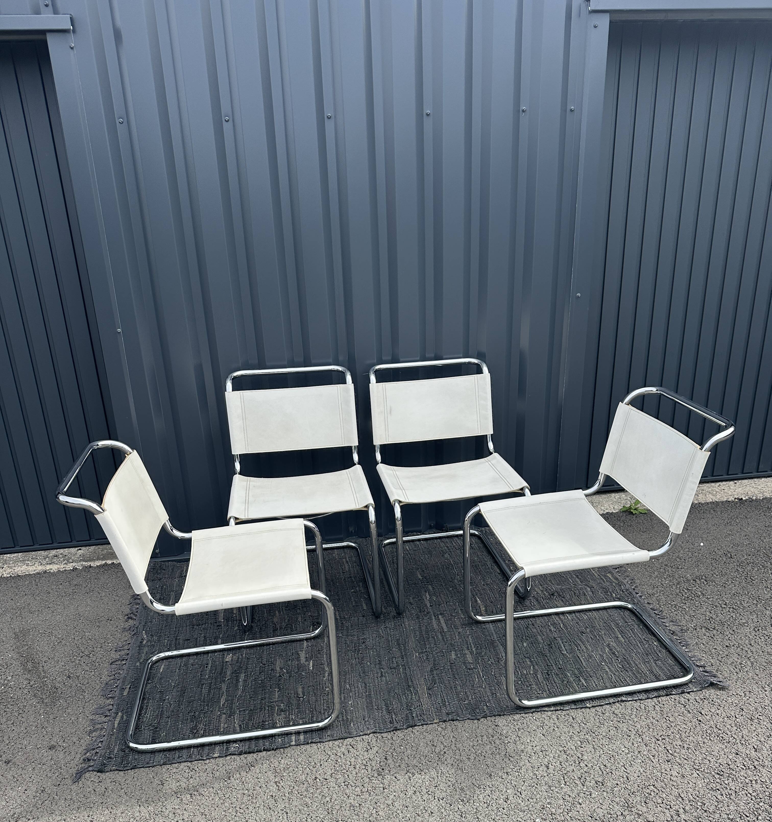 MART STAM CHAISES S 33 ou CANTILEVER ( 4 )