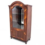 Vitrine, vers 1860