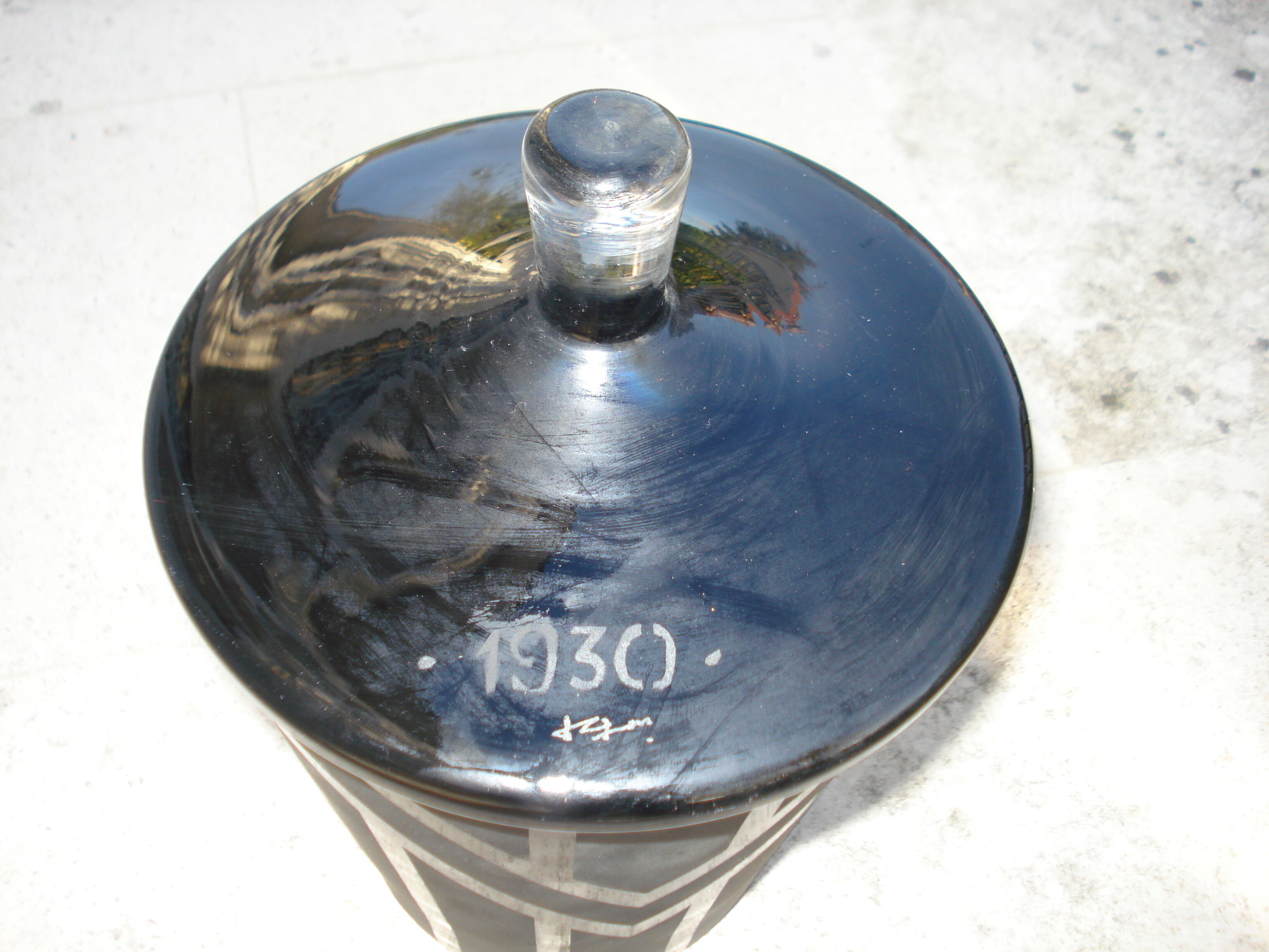 Covered cubist glass pot La Coupole Brasserie Paris 1930 signed Riecke