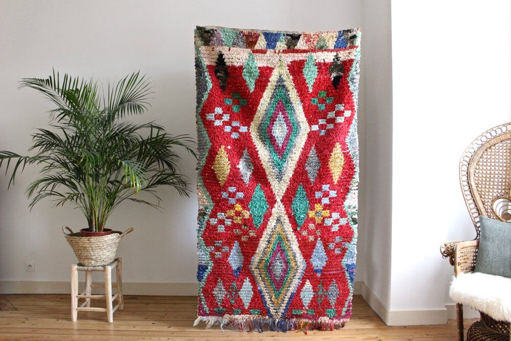 Boucherouite woven hand to the Morocco Berber carpet 194x110cm