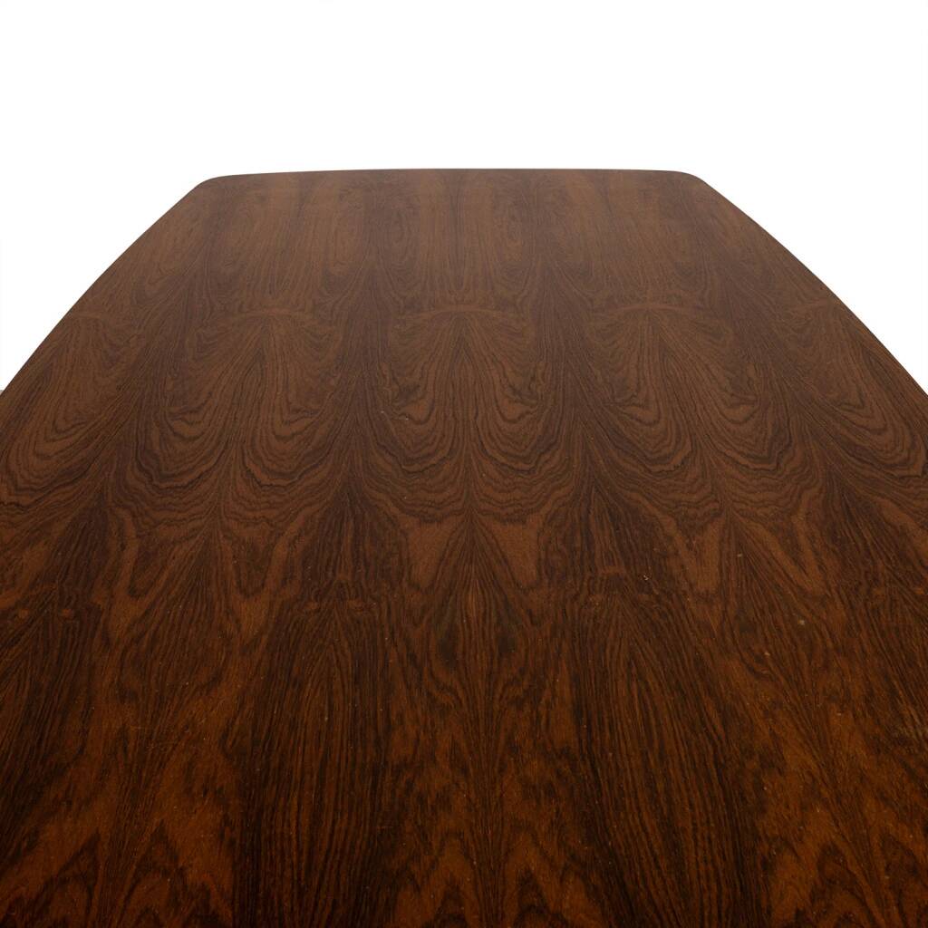 Dining table in palisander veneer with semi-matt lacquer finish
