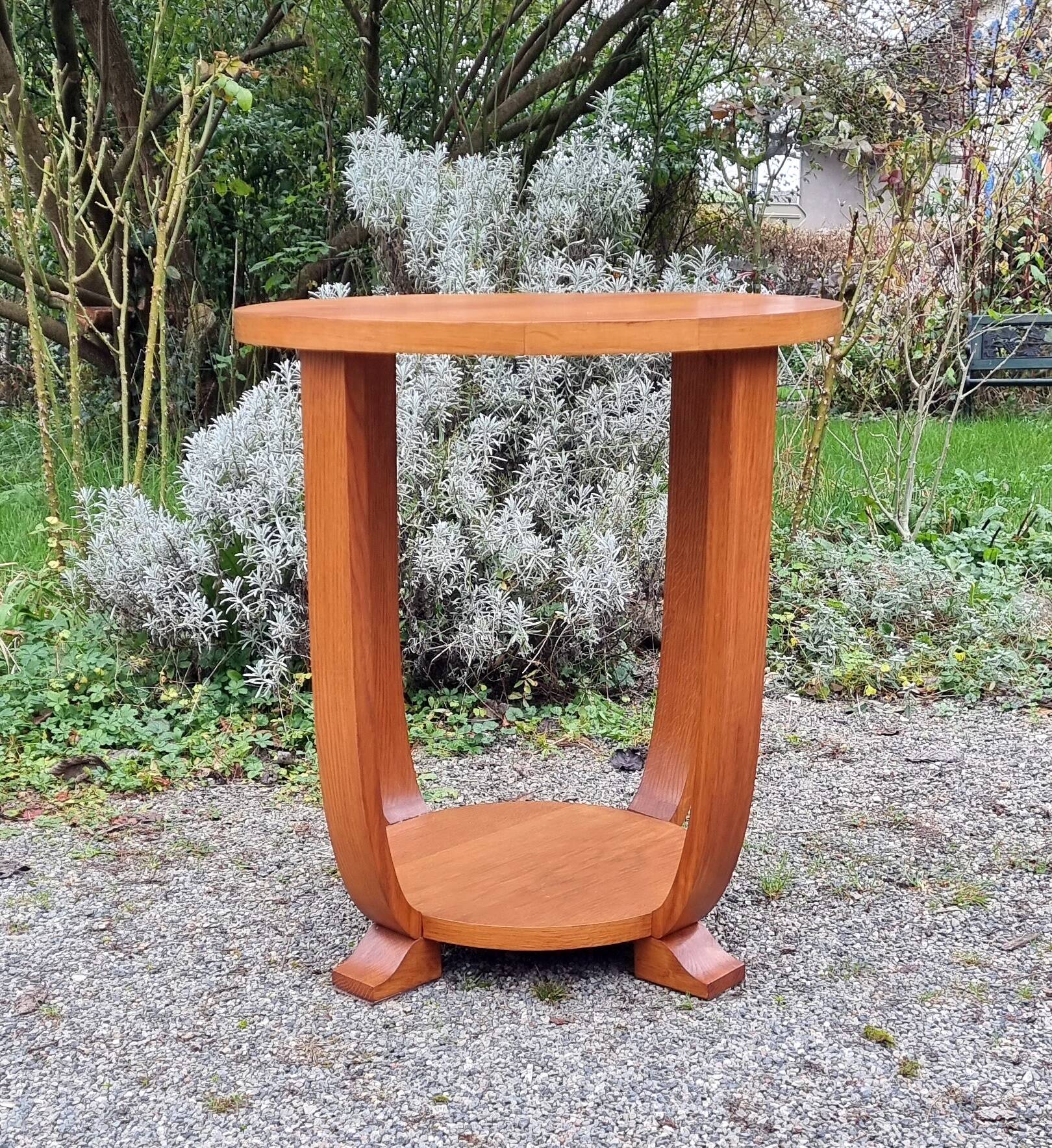 Art Deco pedestal table from the 30s/40s