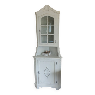 Corner unit with worn effect