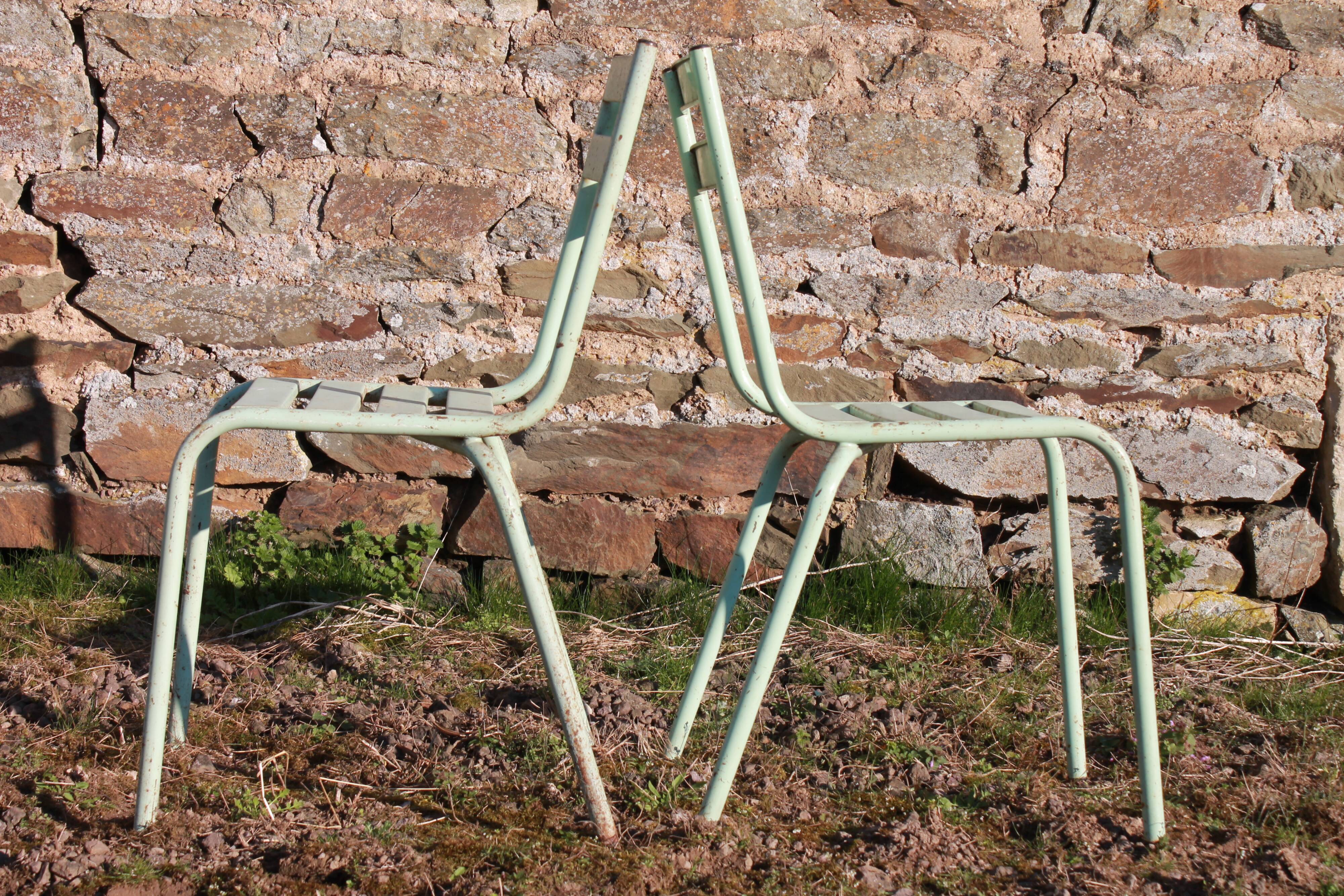 Lot of 4 chairs art-prog metal