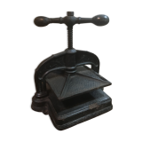 Cast iron binding press