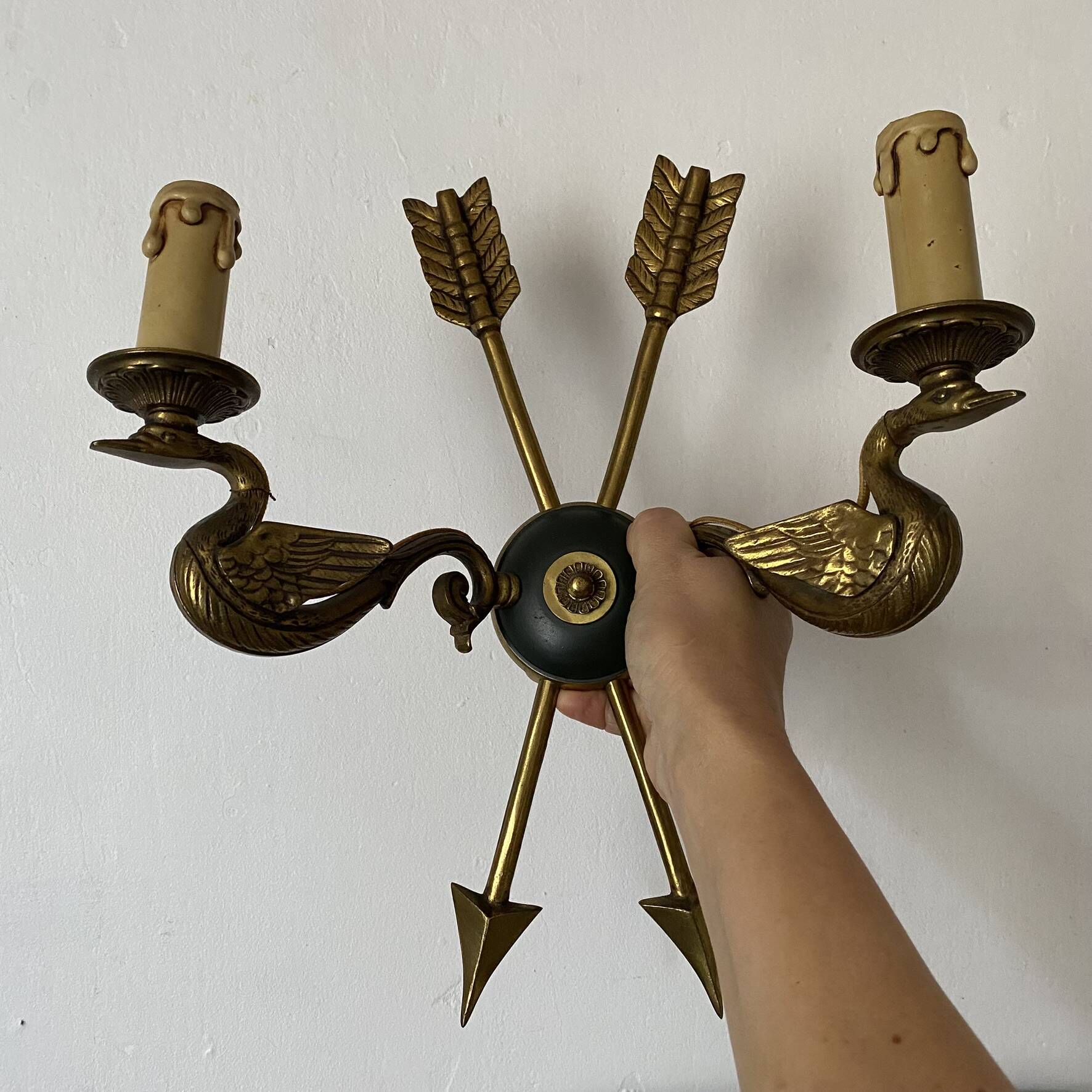 Double fire wall sconces in Empire style