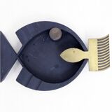 Metal "fish" ashtray