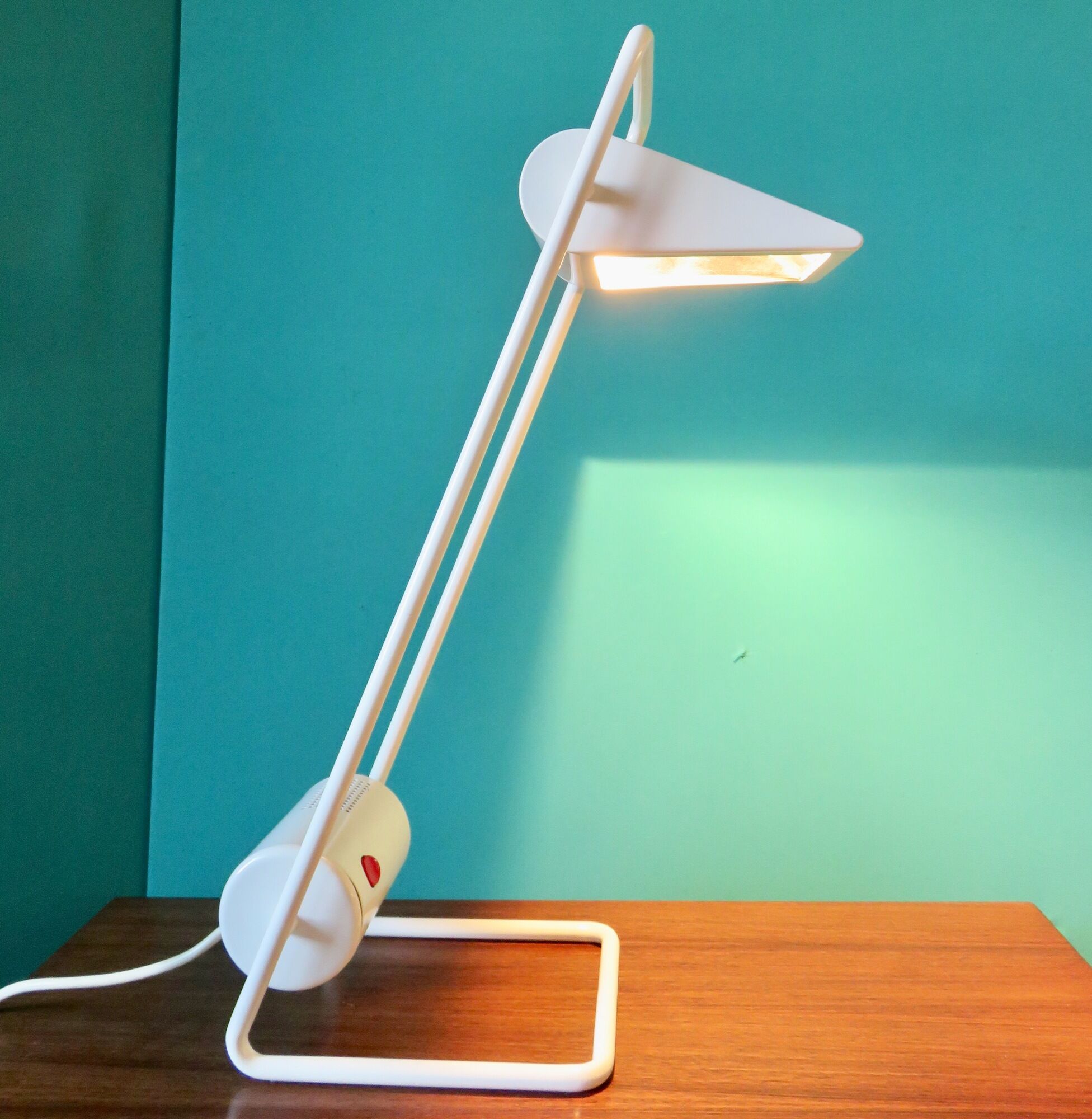 Pair of lamps in white lacquered metal "Arkilux". Denmark 1995