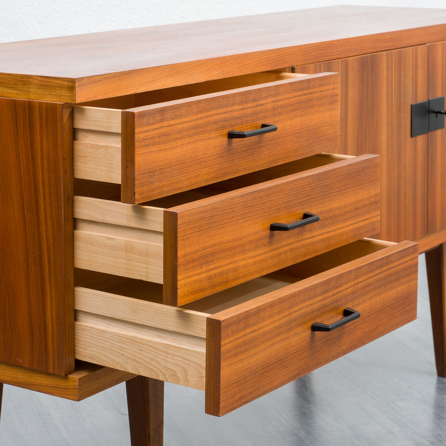 Vintage 60s enfilade. walnut, 141cm