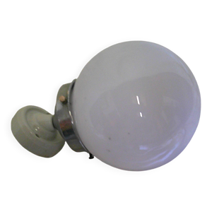 Ancienne applique boule - opaline