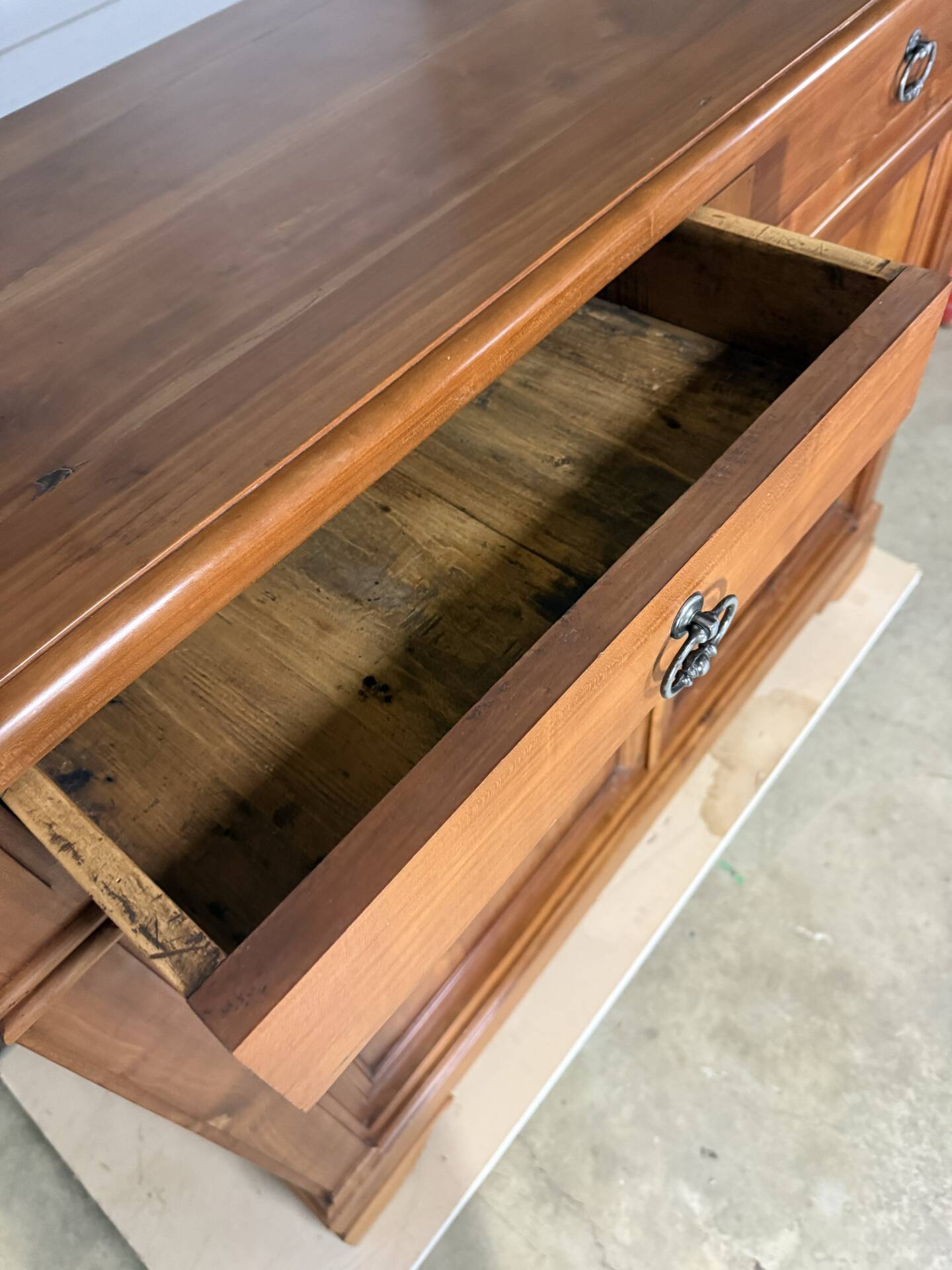 Old buffet