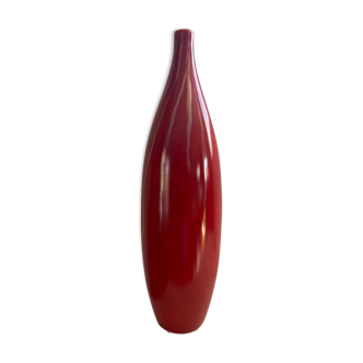 Red high design vase with iridescent zebra effect