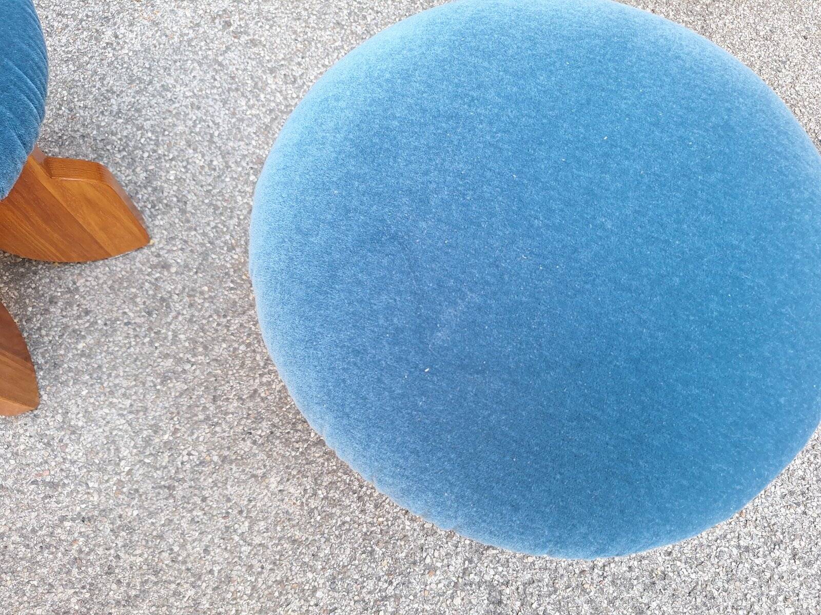 Modern Poufs in Light Wood and Blue Velvet Fabric from Artigianato Italiano, Set of 2