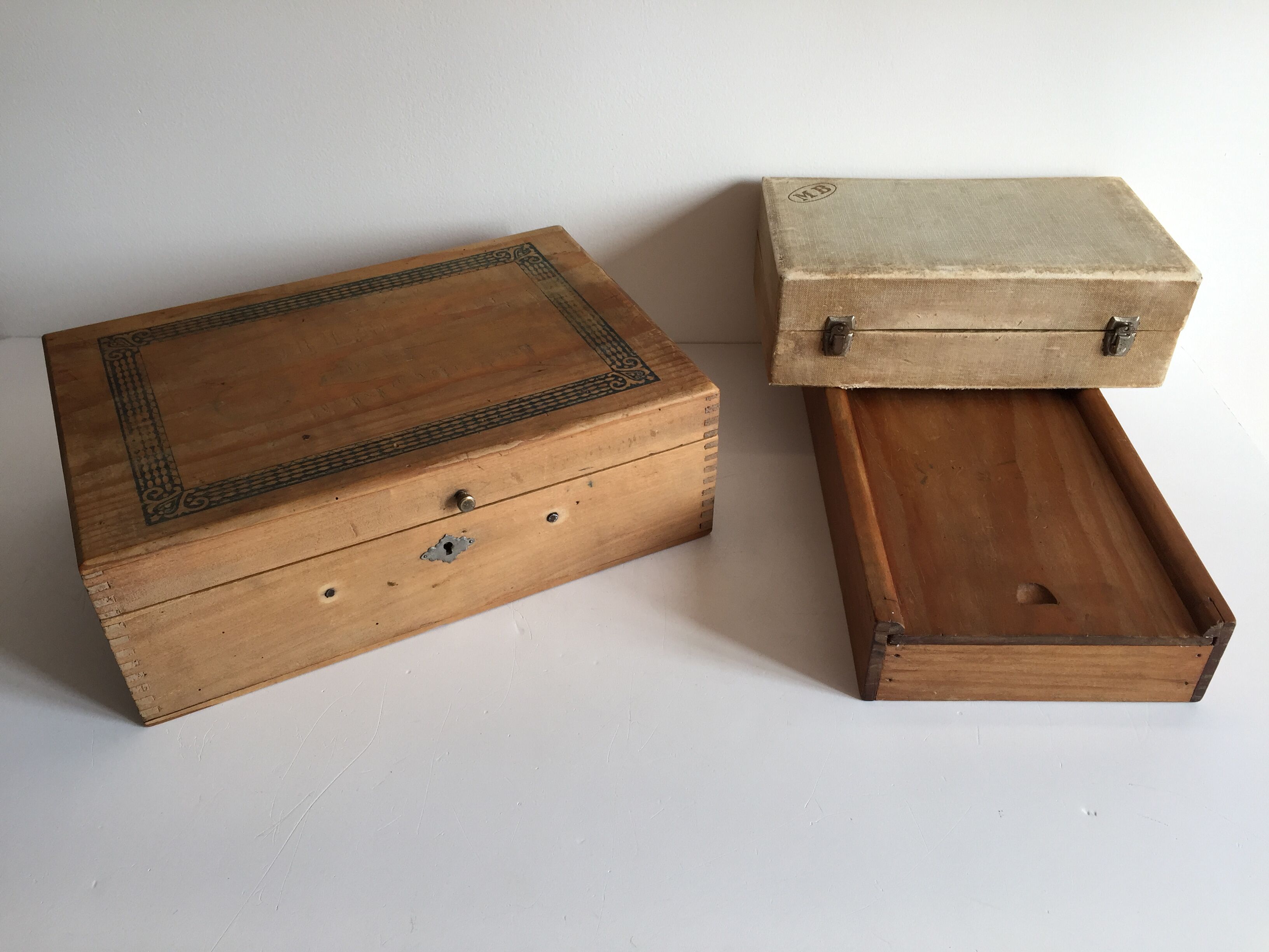 Ensemble de 3 boites en bois toilette de pension vintage