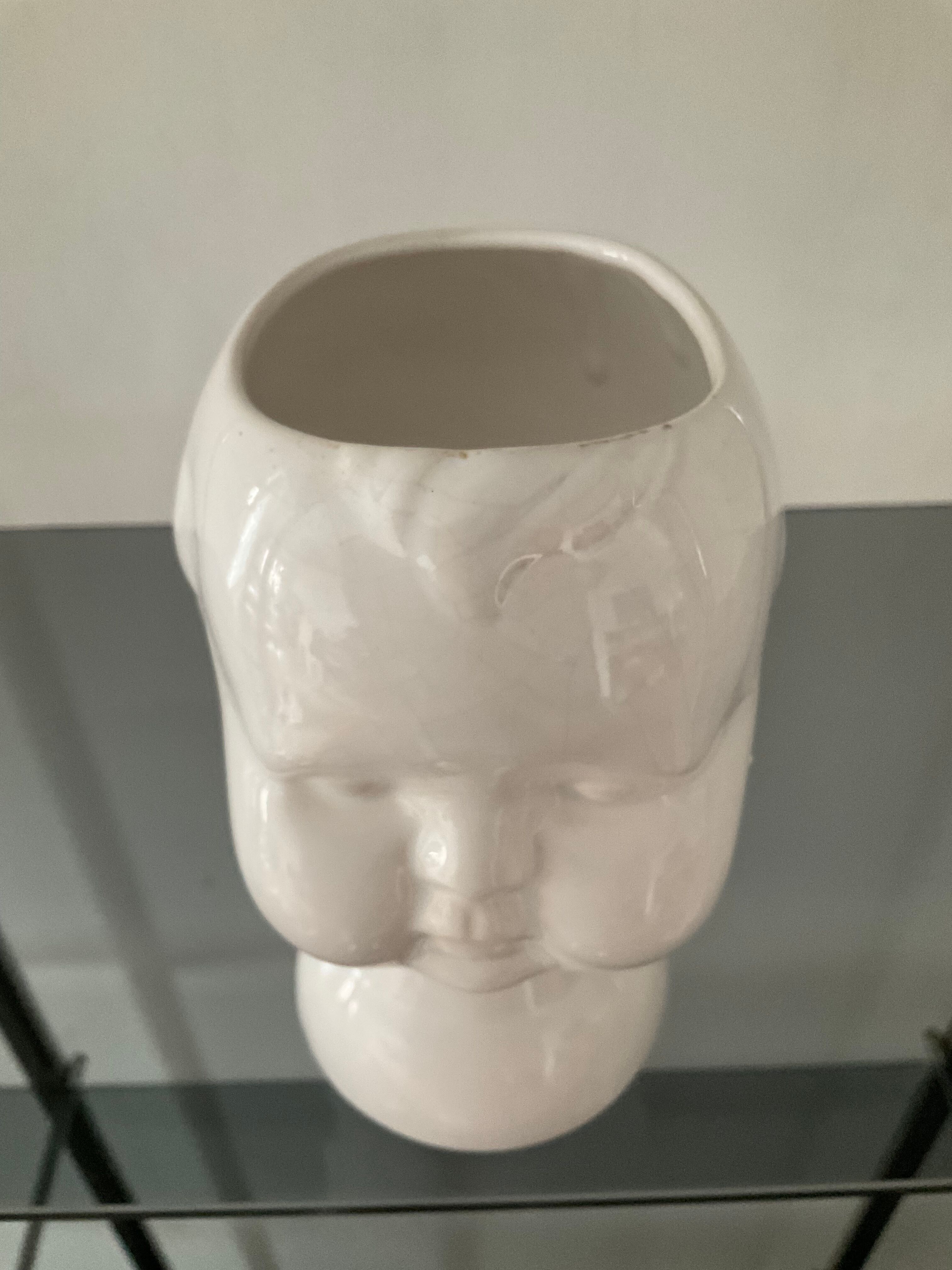 Vintage Cherubin porcelain vase