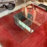 Table basse design en métal et plateau en verre (120x120cm)