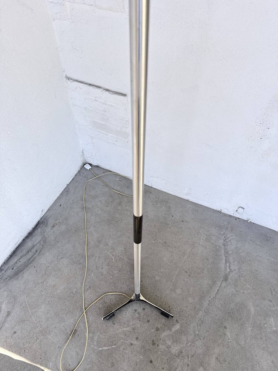 1970s chrome tripod floor lamp Richard