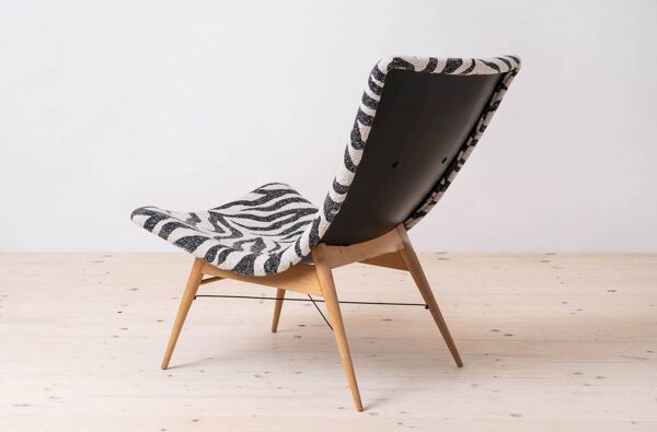 Chaise longue de Miroslav Navratil, 1959, retapissée en tissu Kvadrat