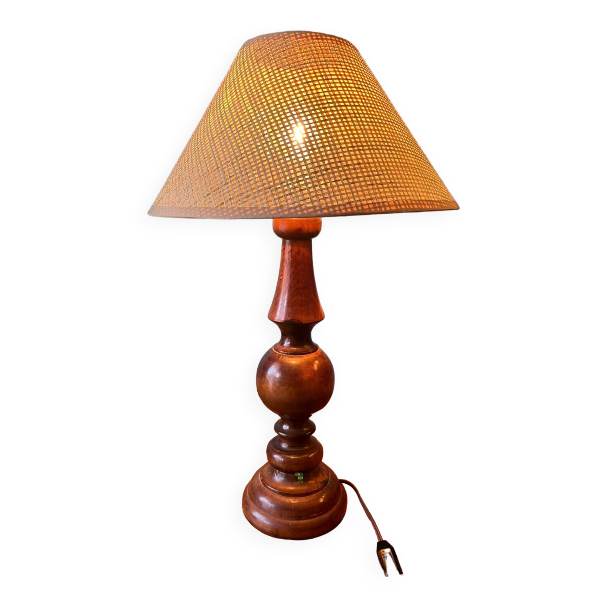 Wooden foot table lamp