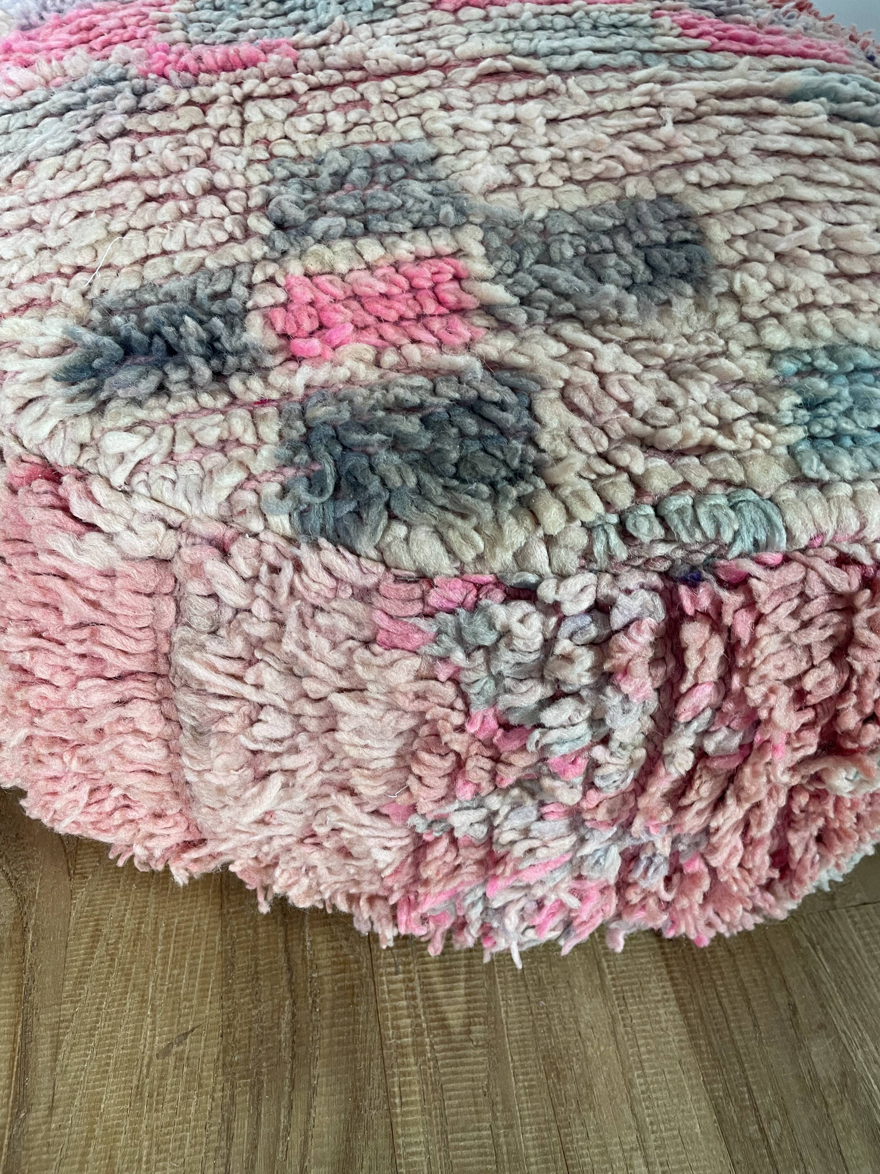 Colorful moroccan pouf berber pouf in round wool handmade bohemian pink