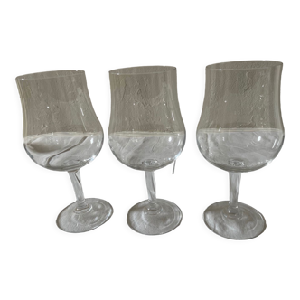 3 wine glasses