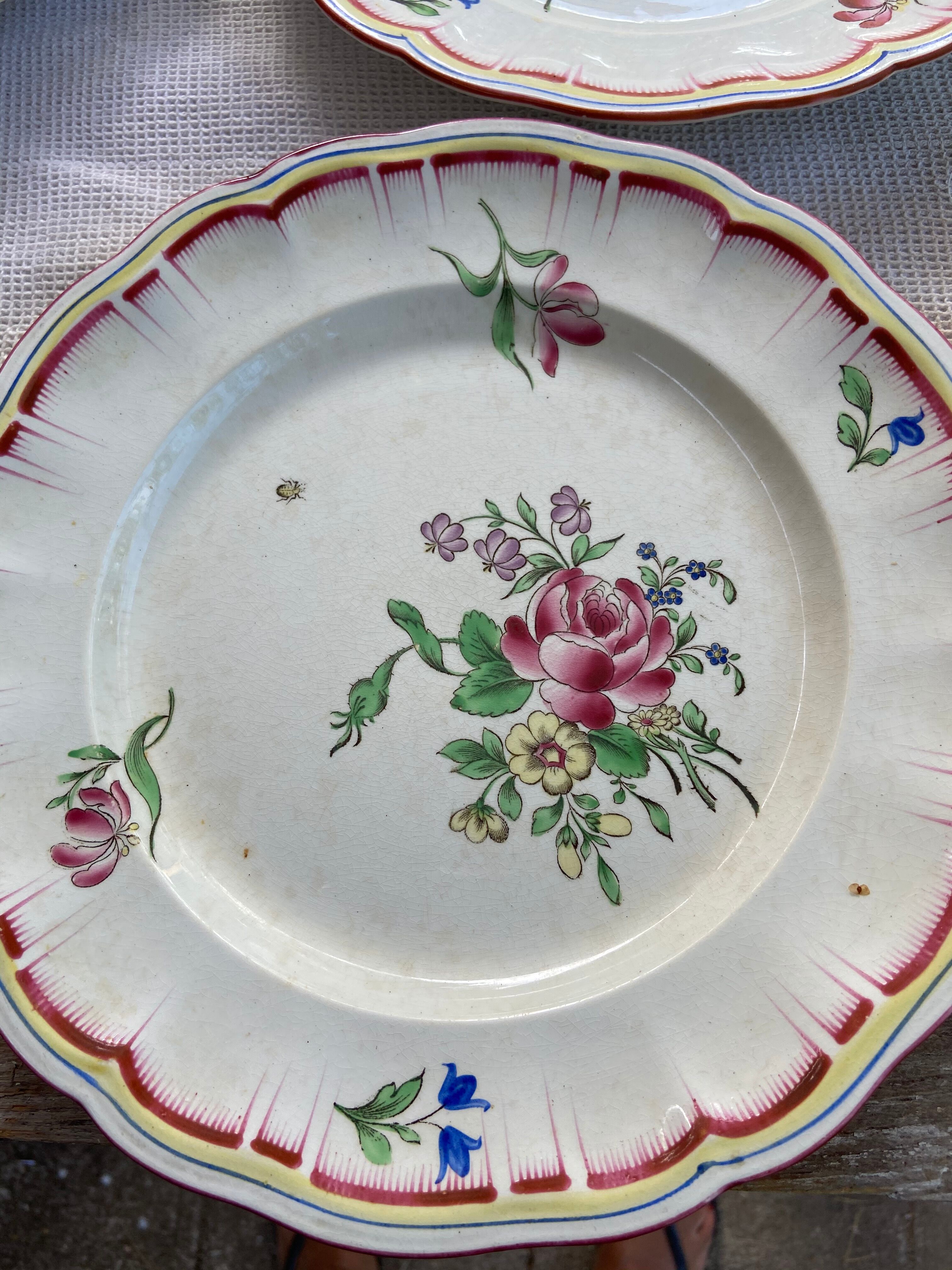 Lot of 6 flat plates Lunéville flower decoration
