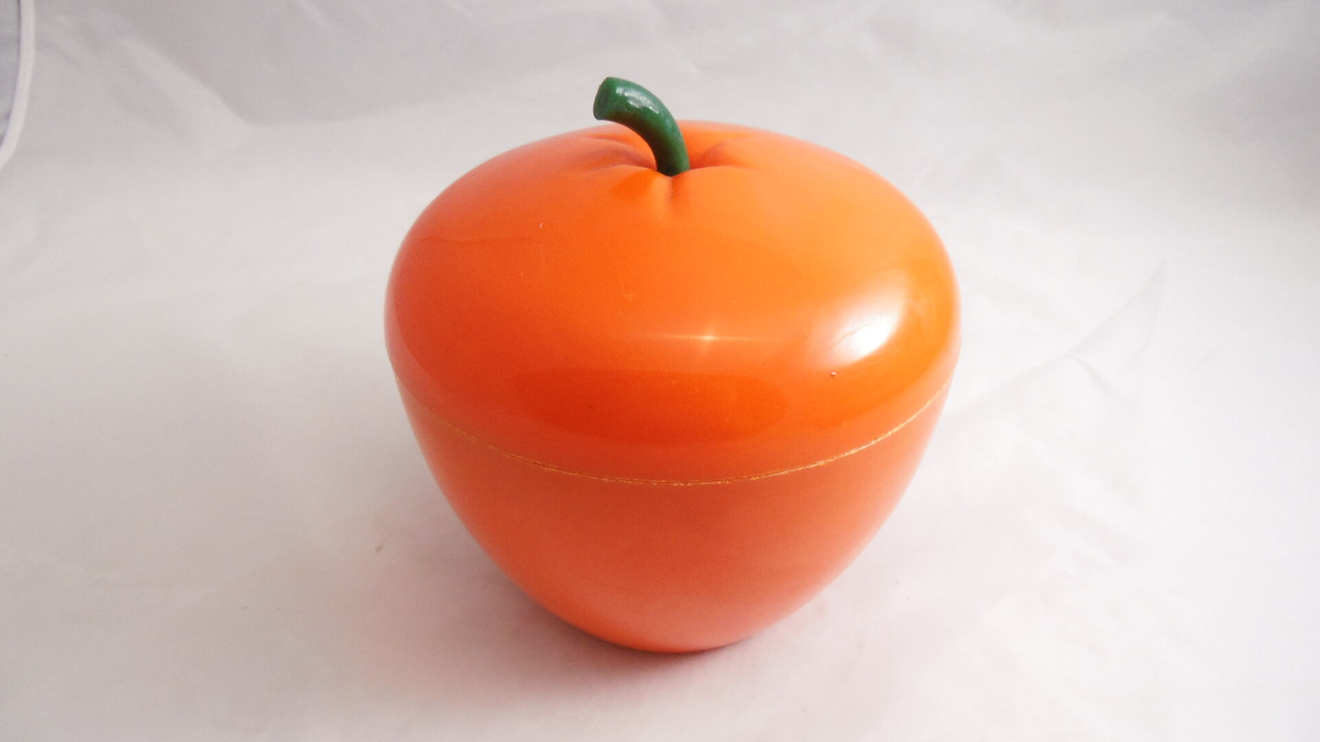 Ice bucket vintage apple orange