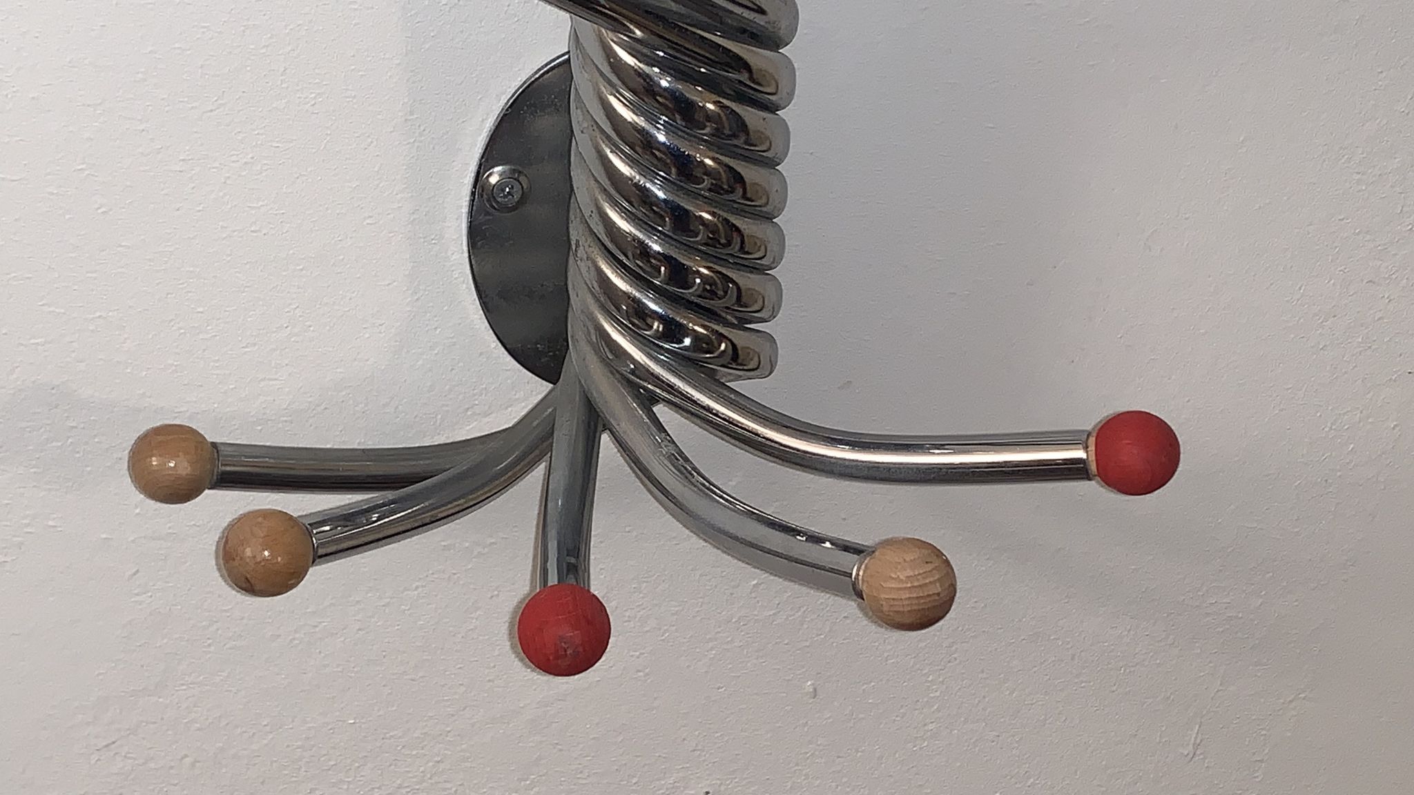 Vintage Wall mount ‘Octopus’ metal and wood swivel coat rack
