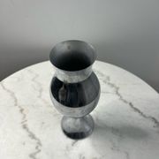 Vase métallique