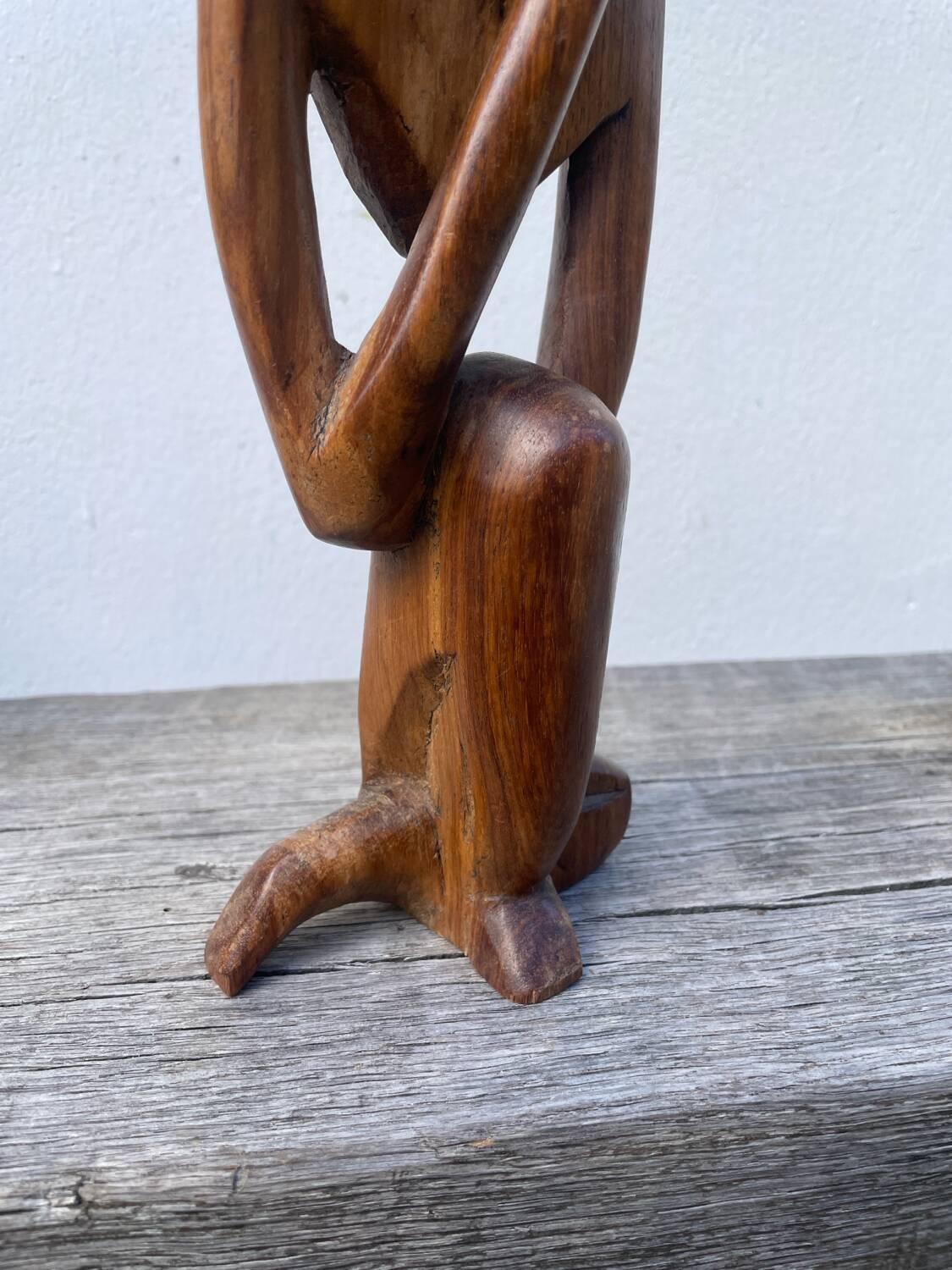 Wooden statuette sculpture, free form