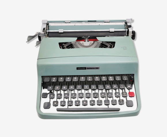 Machine à écrire Olivetti Lettera 32 verte révisée ruban neuf avec sa Housse
