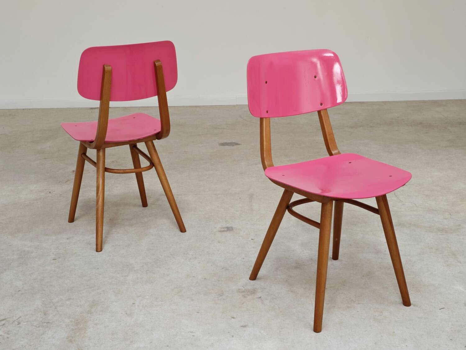 Pair of chairs by Ton Bystrice "Thonet"