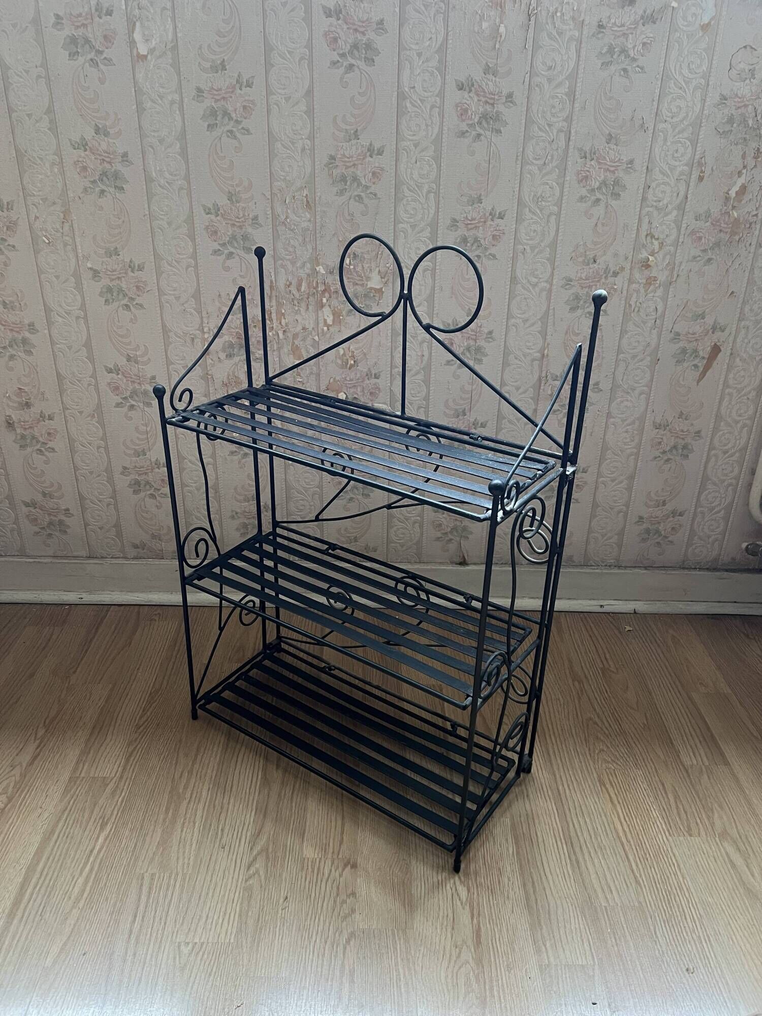 Boho shelf in wrought iron