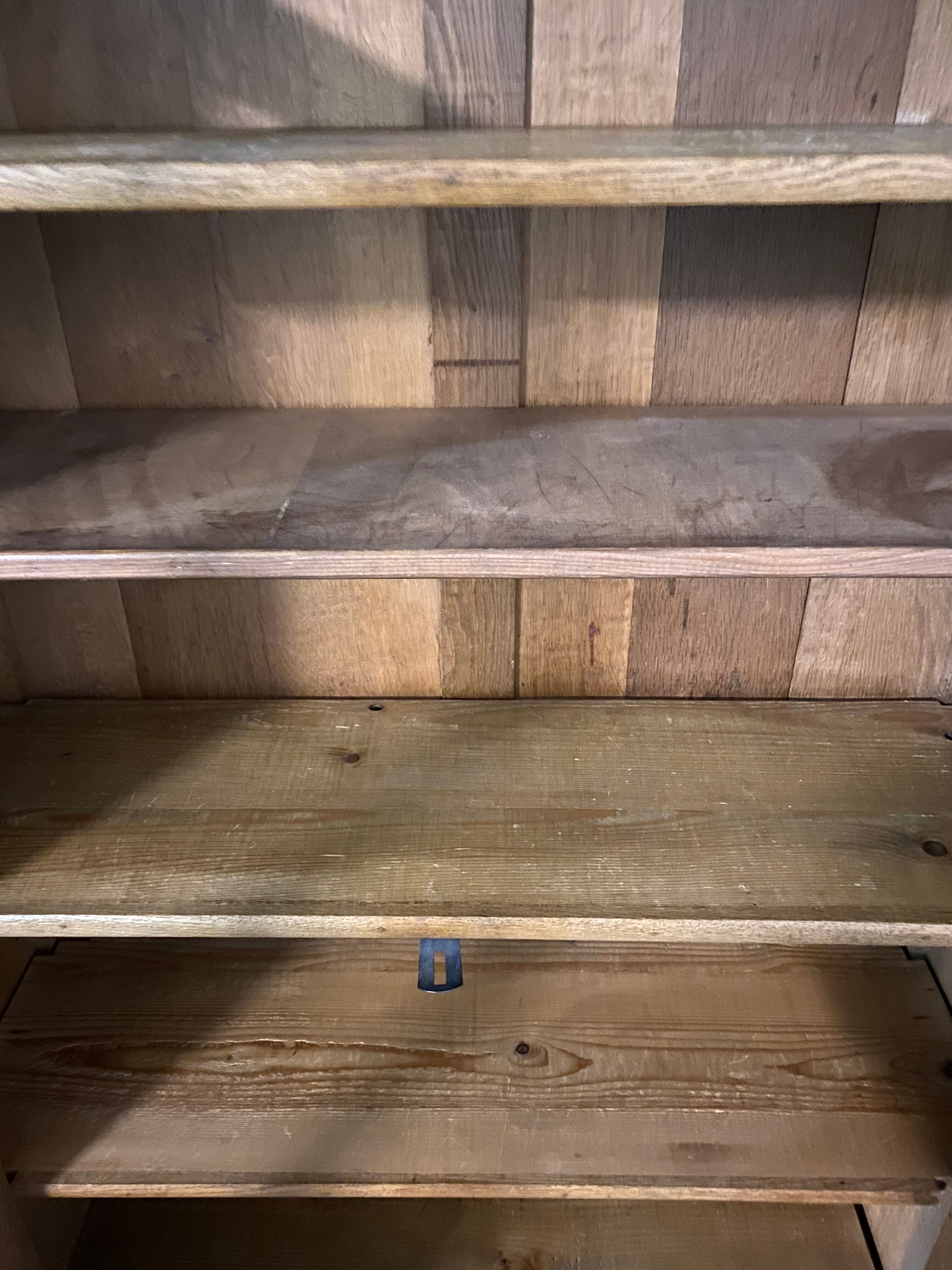 Bookcase 2 doors 1930
