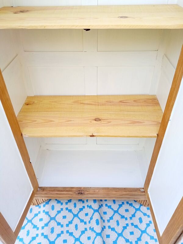 Armoire parisienne