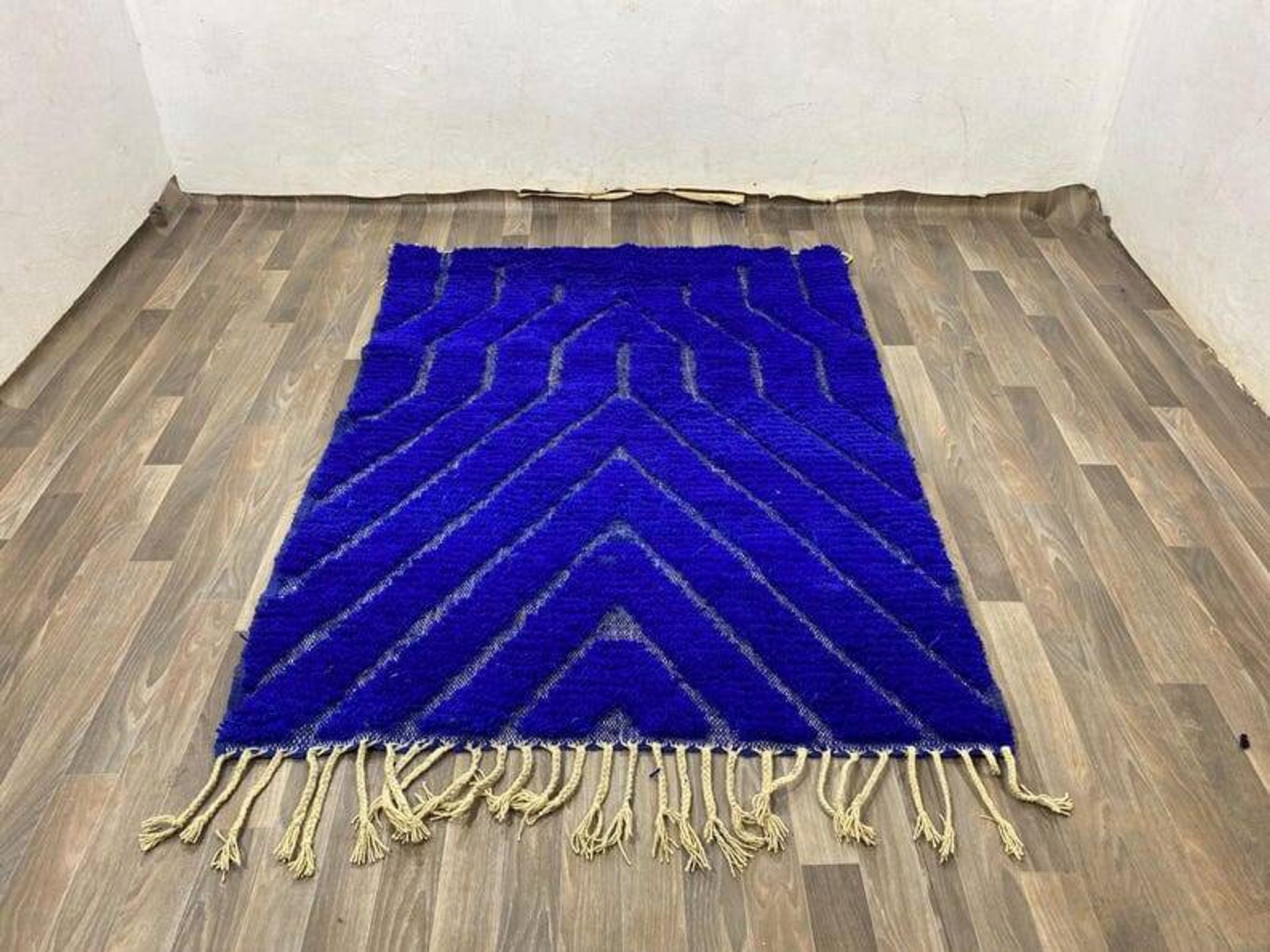 Handmade pure wool traditional carpet blue 1.5/2.5 m