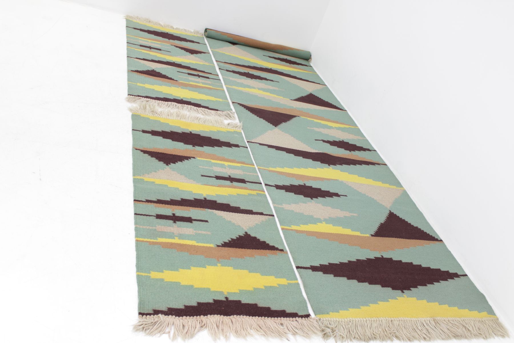 Set of 3 mid-century modernist geometric rug