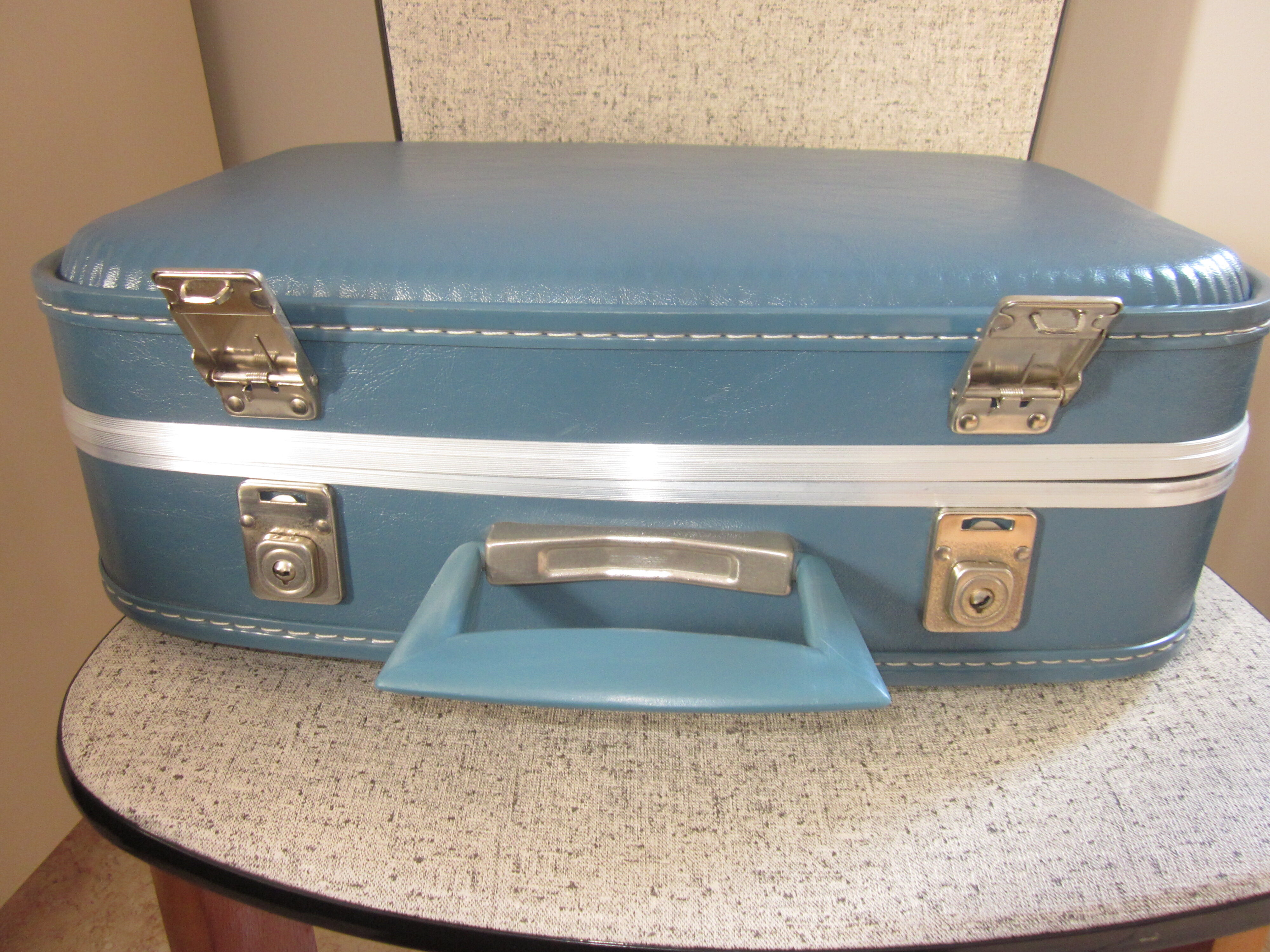 Air hotesse suitcase