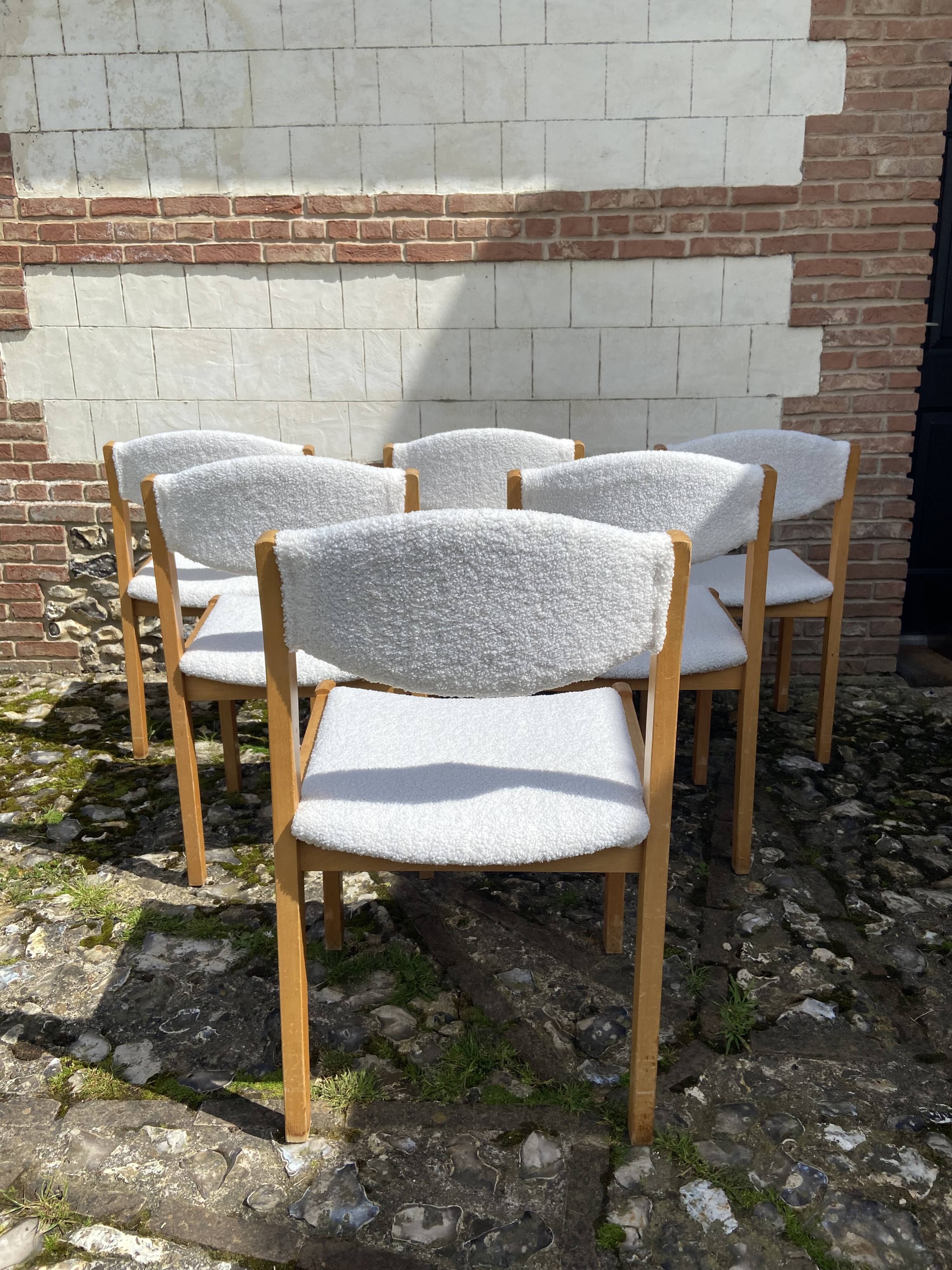 Six vintage 70s Baumann style chairs white buckle fabric