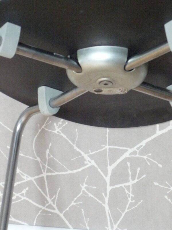 Chaise mod.  Mosquito  Arne Jacobsen