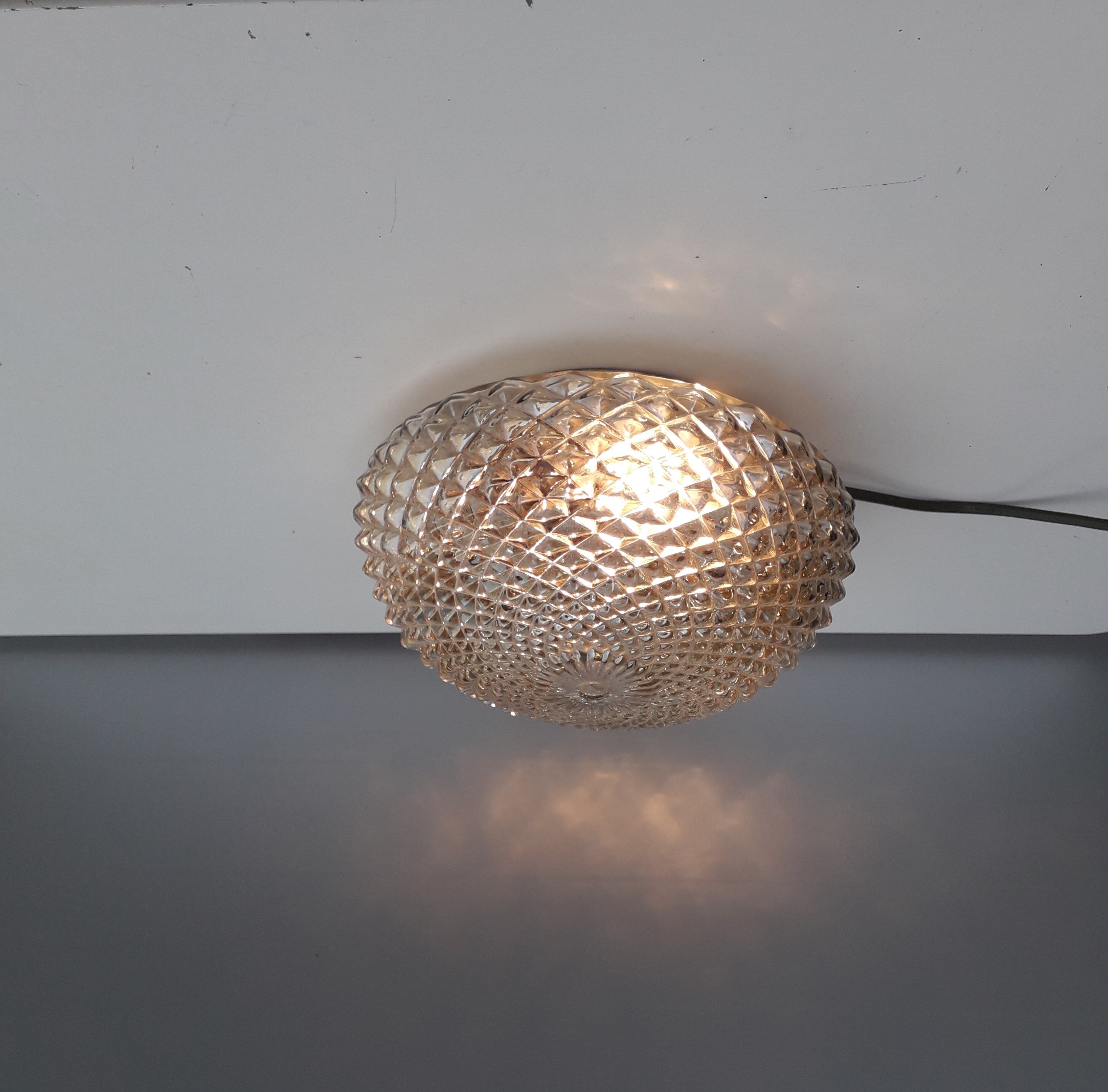 Vintage ceiling lamp / wall lamp - molded glass diamond tips - 1970