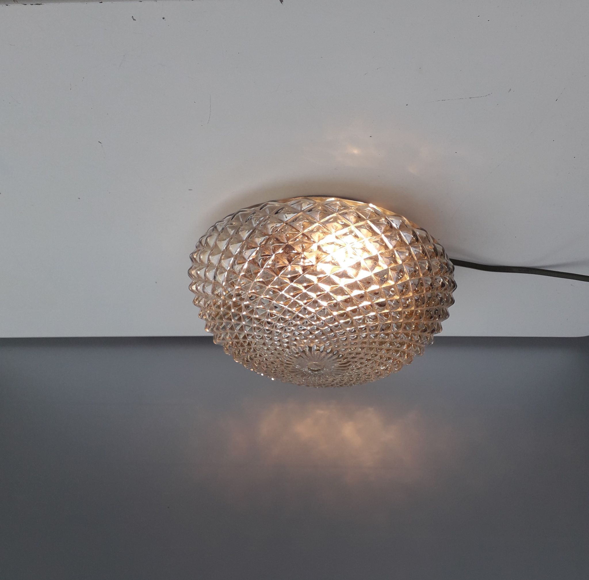 Vintage ceiling lamp / wall lamp - molded glass diamond tips - 1970