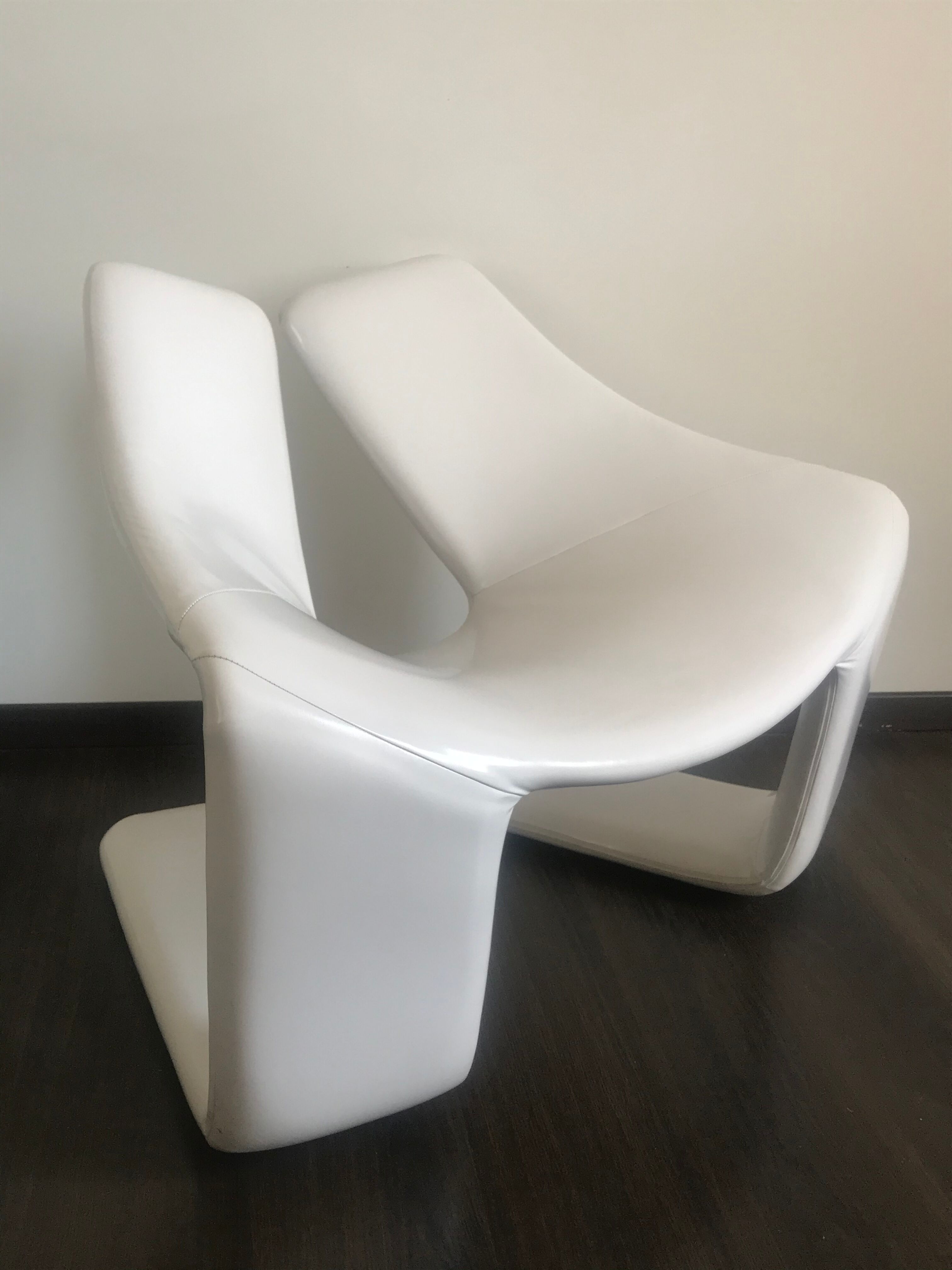 Zen chair steiner kwok hoi chan design