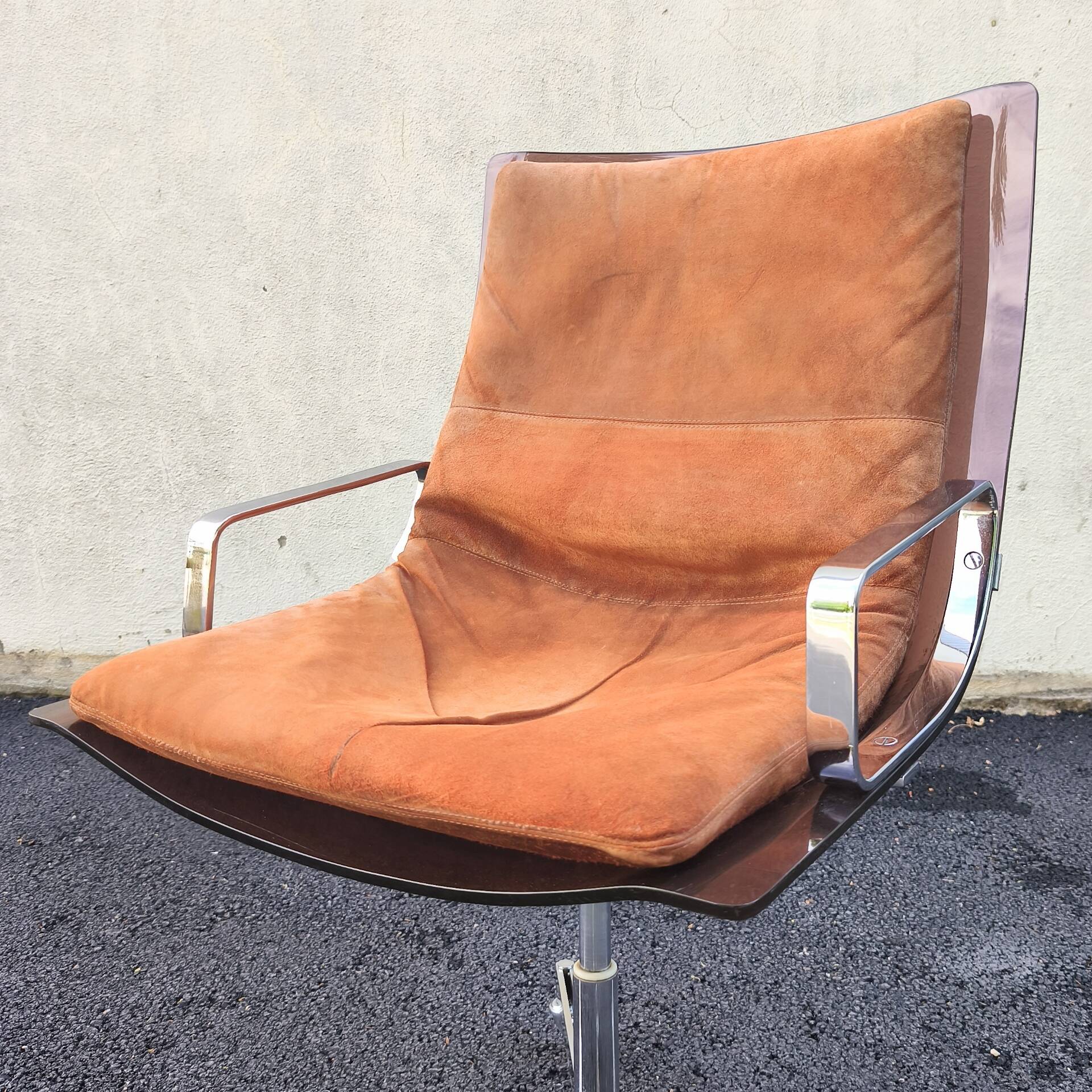 Fauteuil de bureau en plexiglas design Raphaël Raffel, 1970