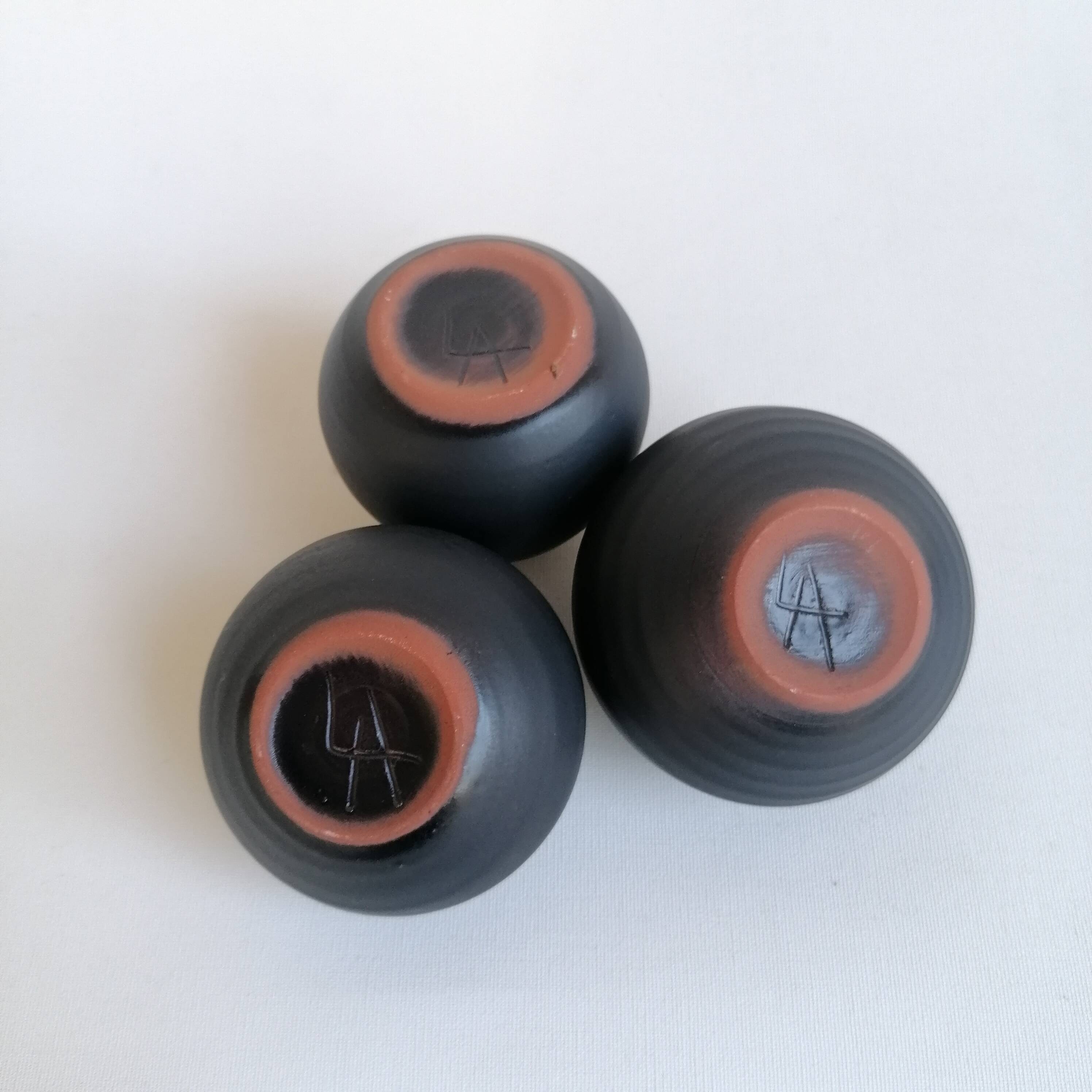 Set of 3 black miniature ceramics Antonio Lampecco