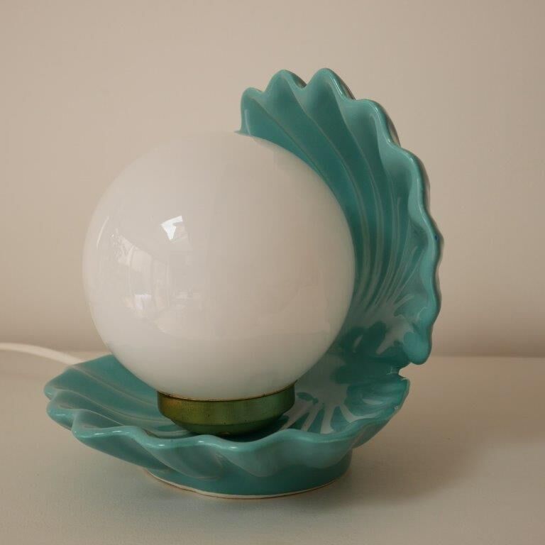 Blue shell lamp