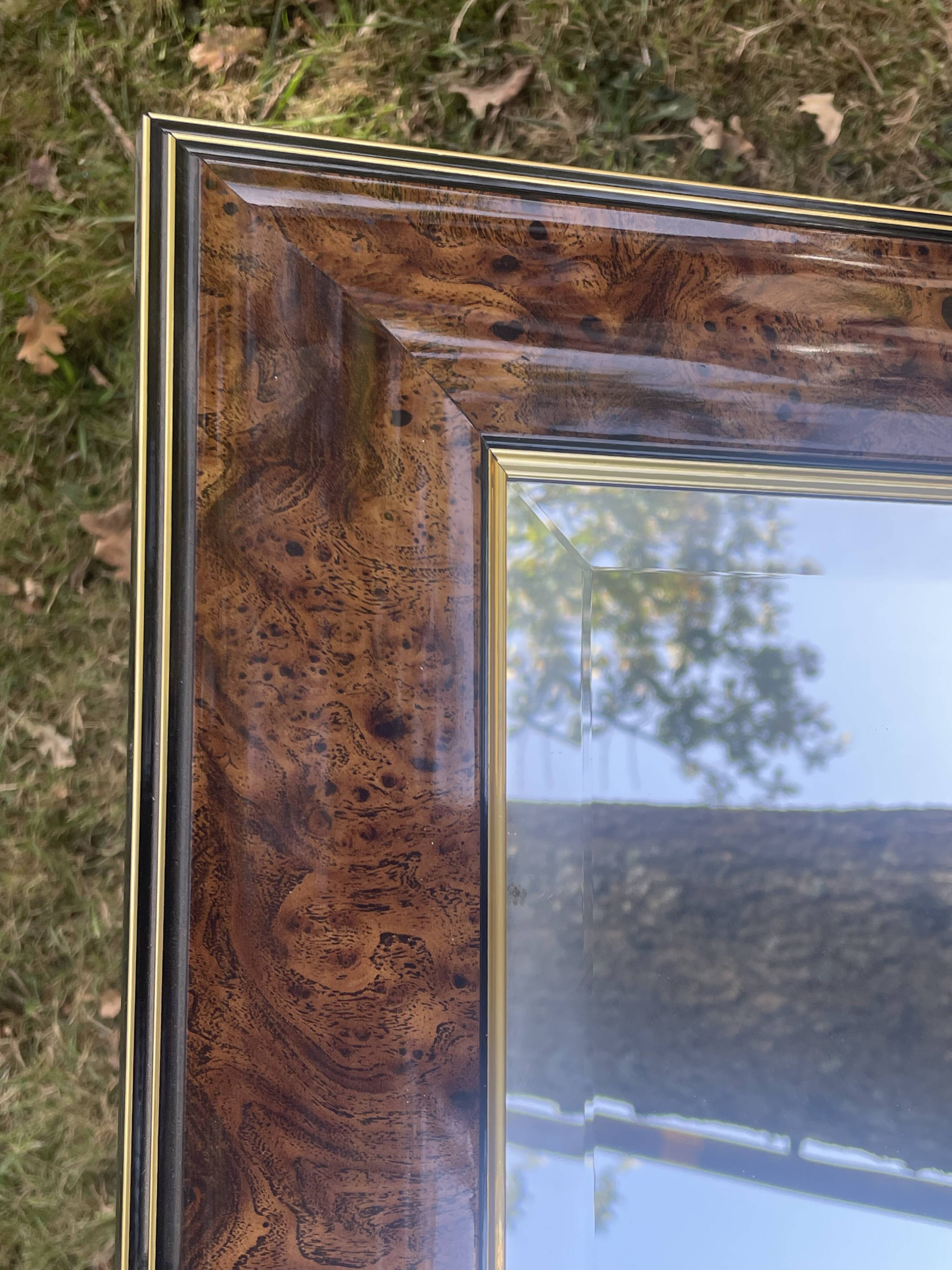 Grand miroir moulure doucine loupe d'orme, miroir biseauté