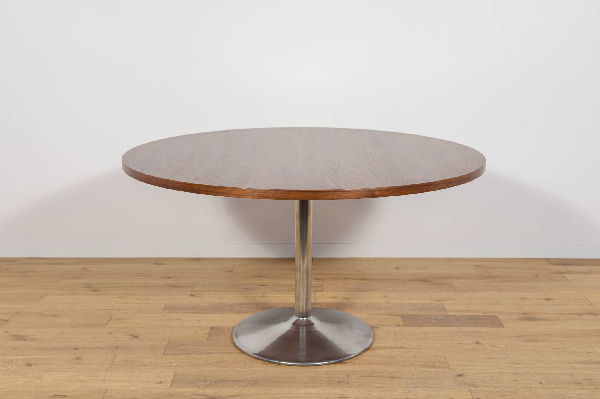 Table à manger ronde moderne du milieu du siècle, Danemark, années 1970