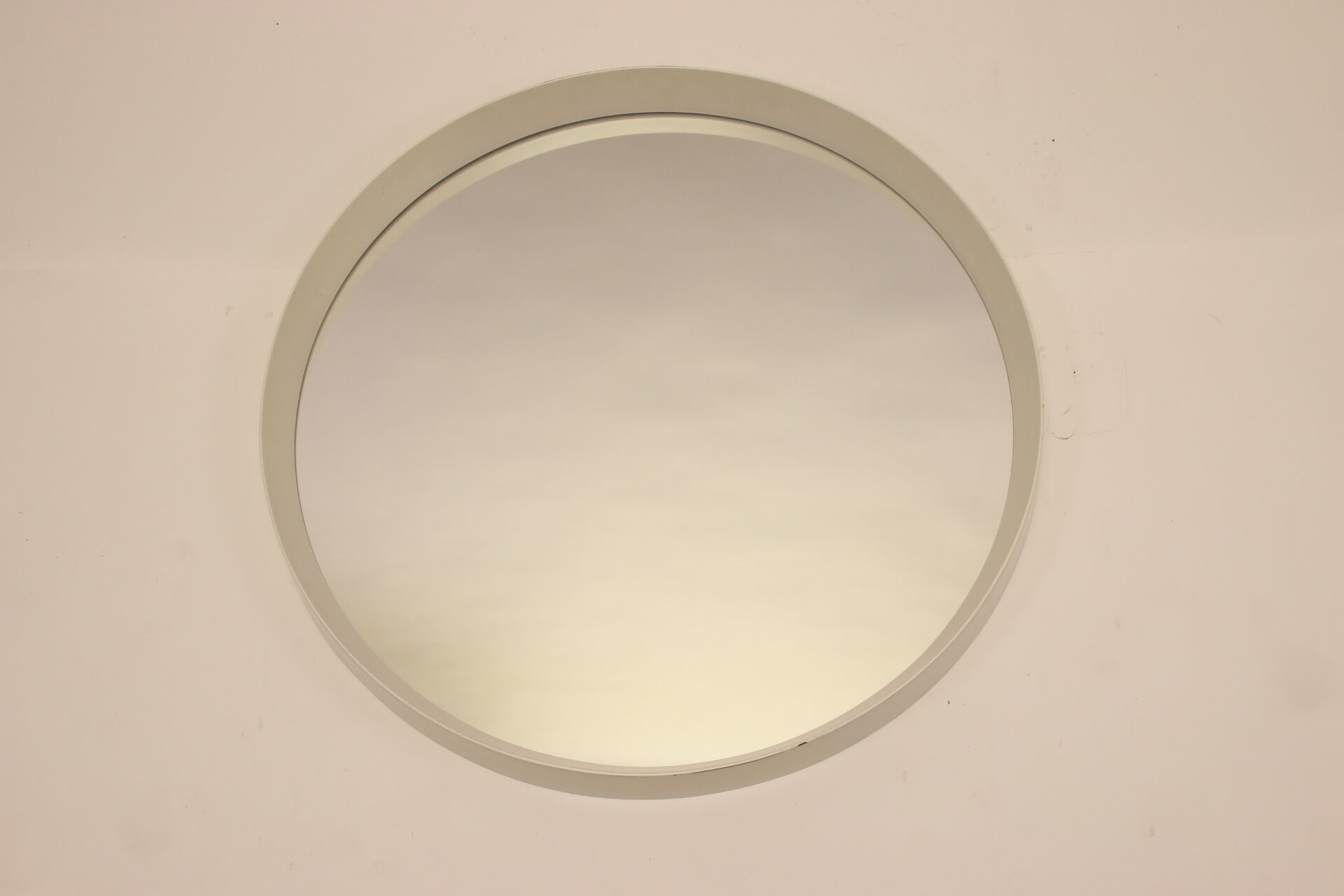 Vintage round white mirror 1960s