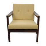 Fauteuil noyer en jaune années 1960